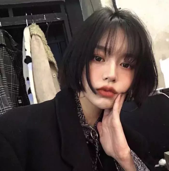 劳拉·马尔斯的眼睛